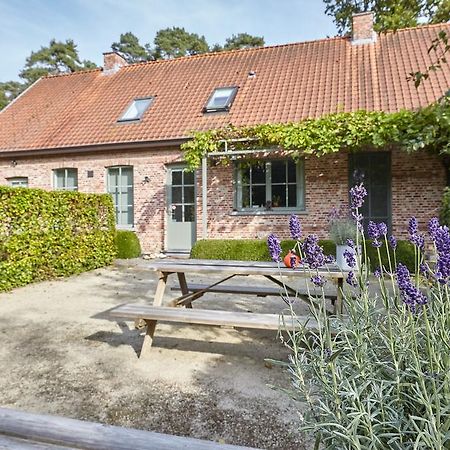 B&B Zinnen en Minnen Herselt Exterior foto